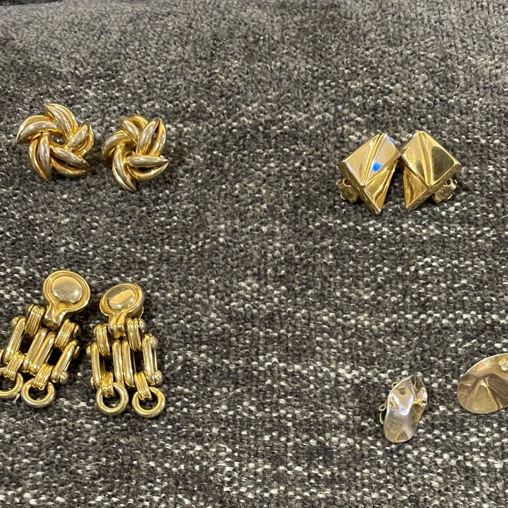 Vintage set of 4 Gold Tone Earring Set